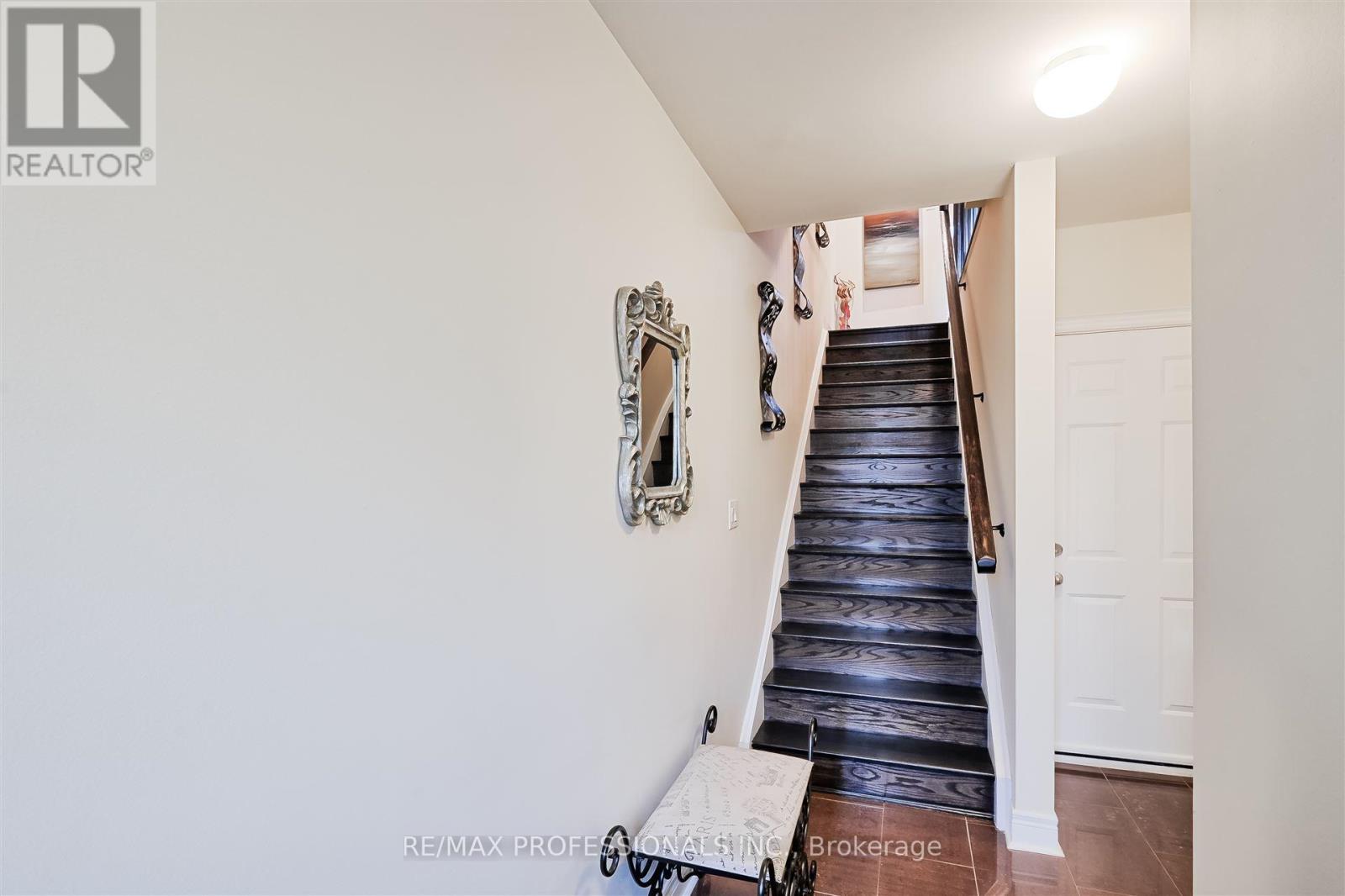 825A OXFORD STREET