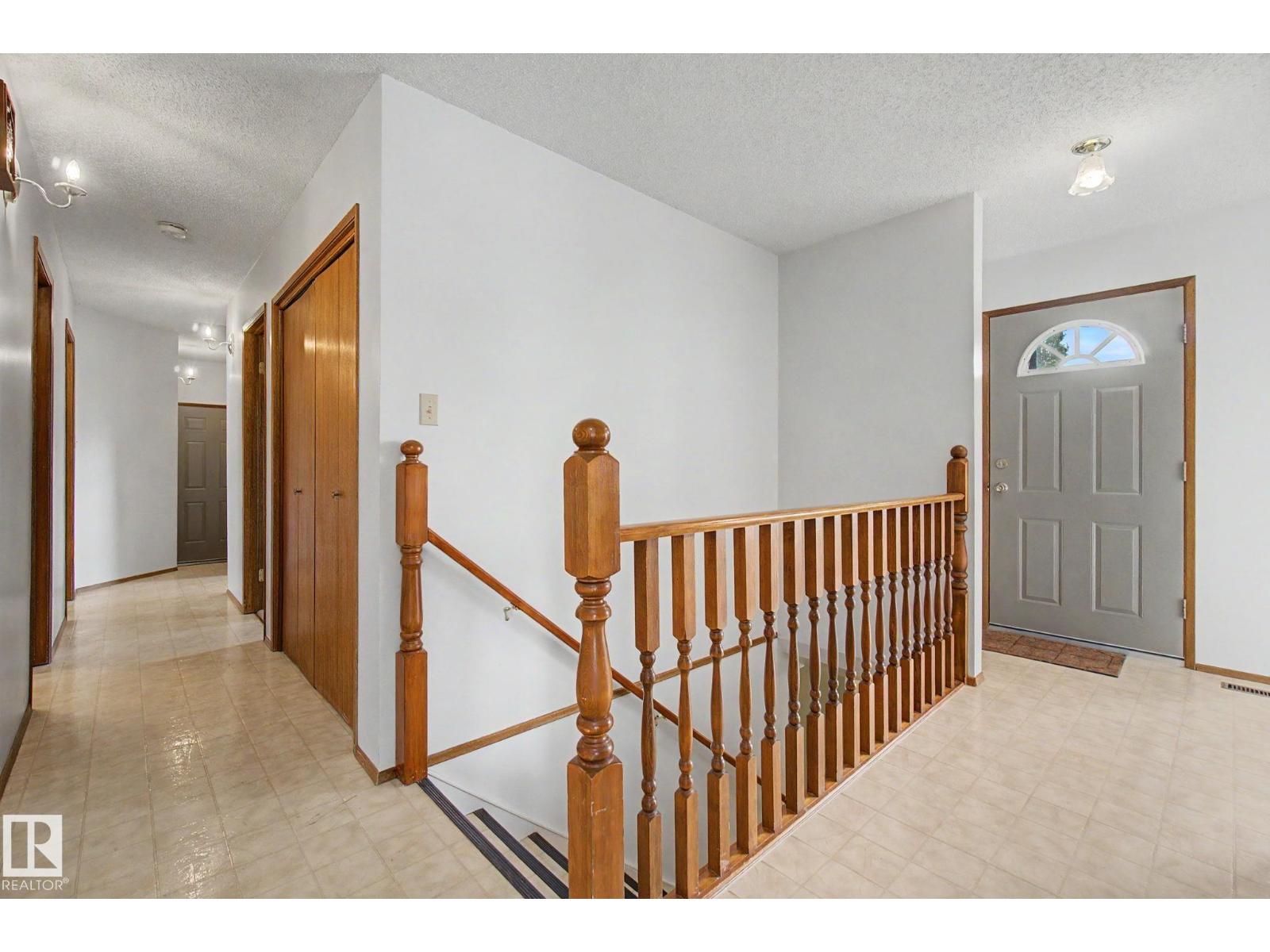 2907 49 ST NW