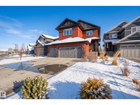 1468 Enright LD NW Edmonton AB T6M0Z2