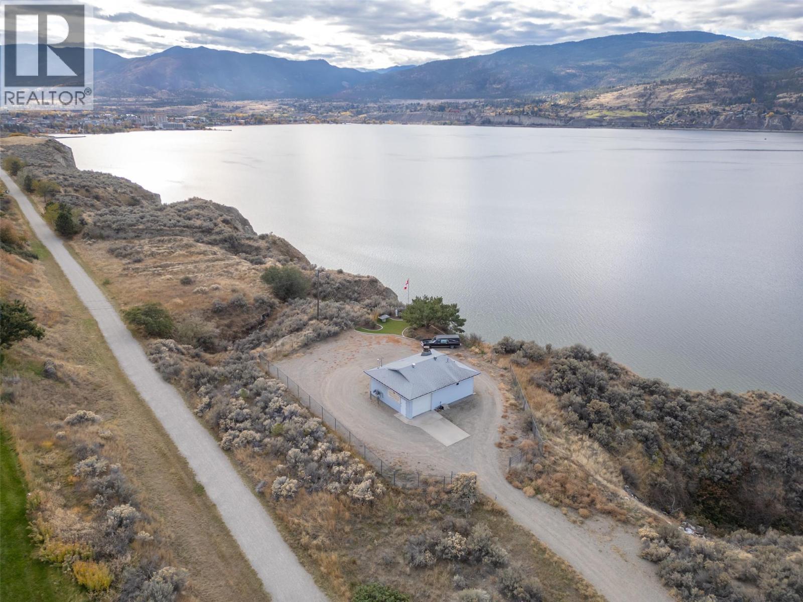 783 Lower Bench Road