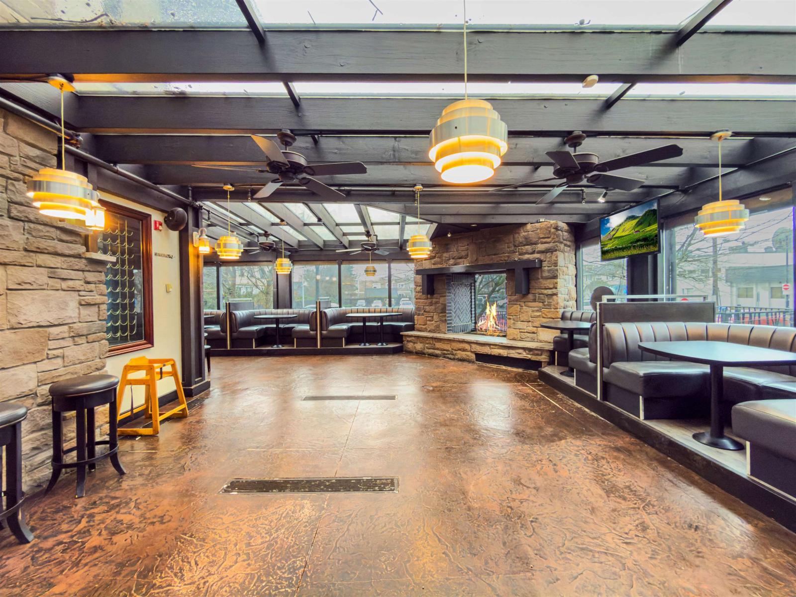 9254 NOWELL STREET|Chilliwack Proper East