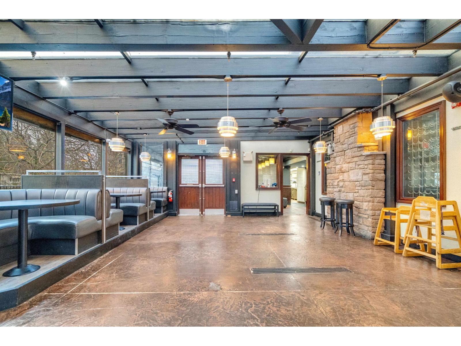 9254 NOWELL STREET|Chilliwack Proper East