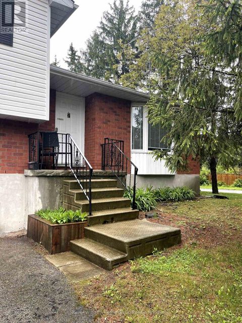 4 MARKET STREET Kitchener ON N2K1H2