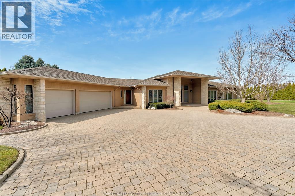 30 EMERALD LANE