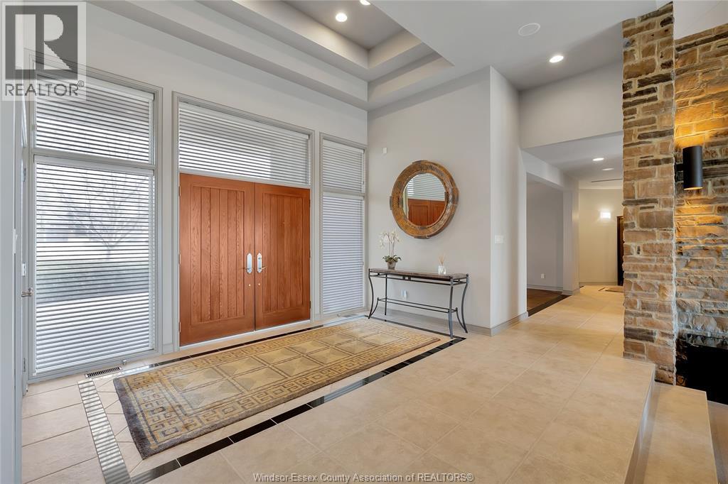 30 EMERALD LANE