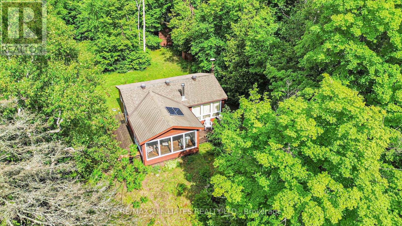 1015 PENYCK LAKE LANE