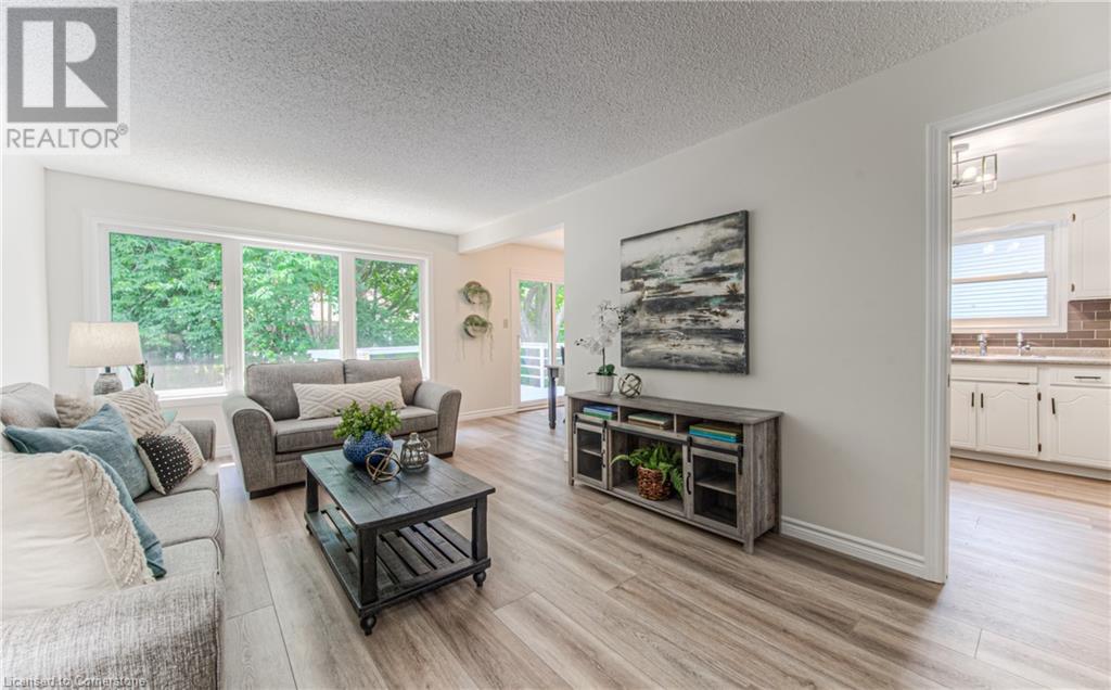 383B CHURCHILL Court