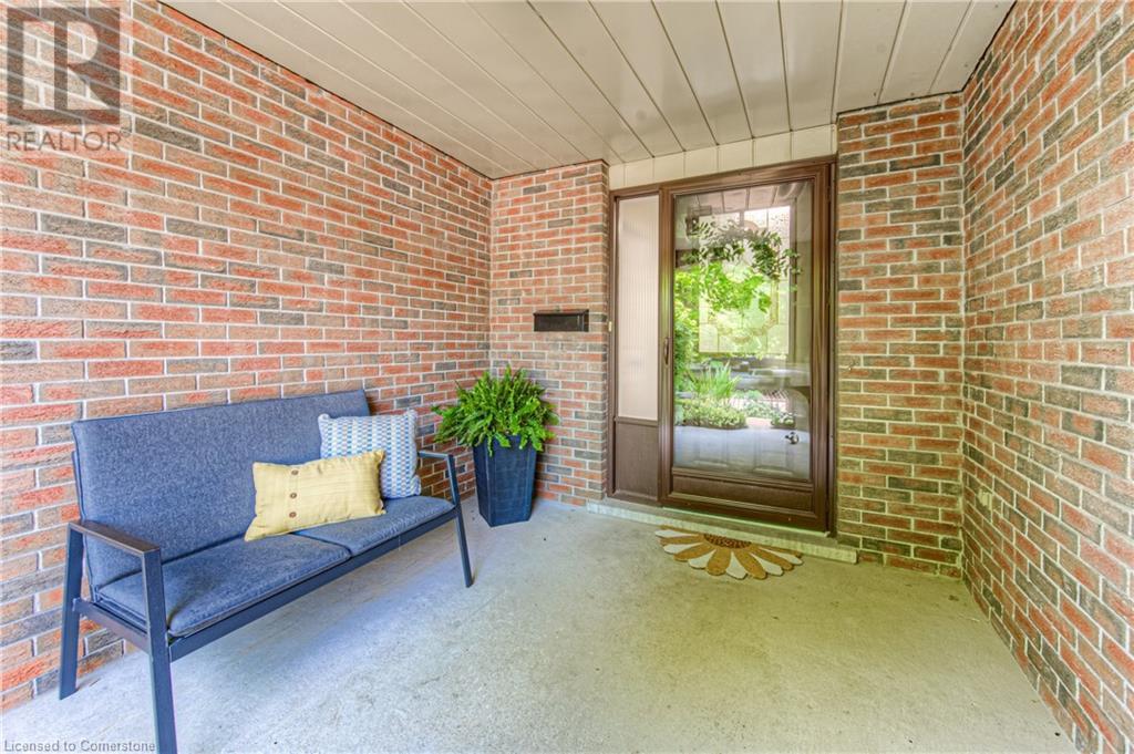 383B CHURCHILL Court