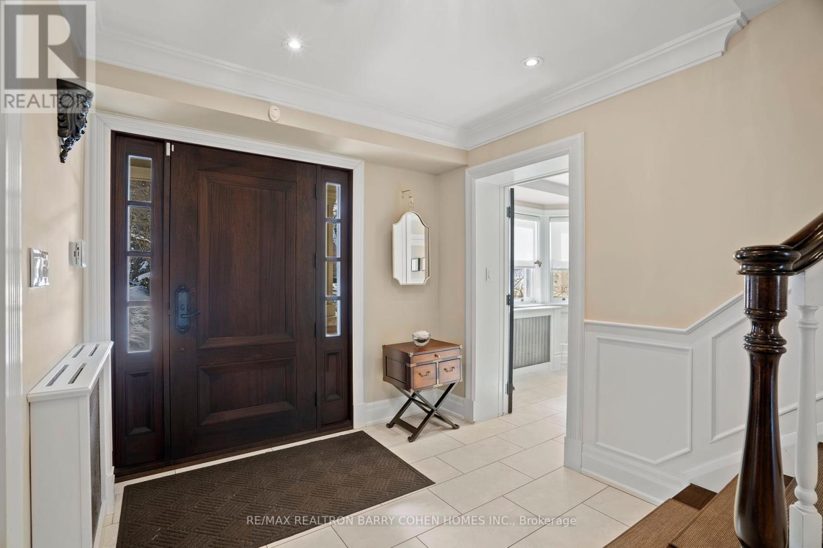72 TEDDINGTON PARK AVENUE