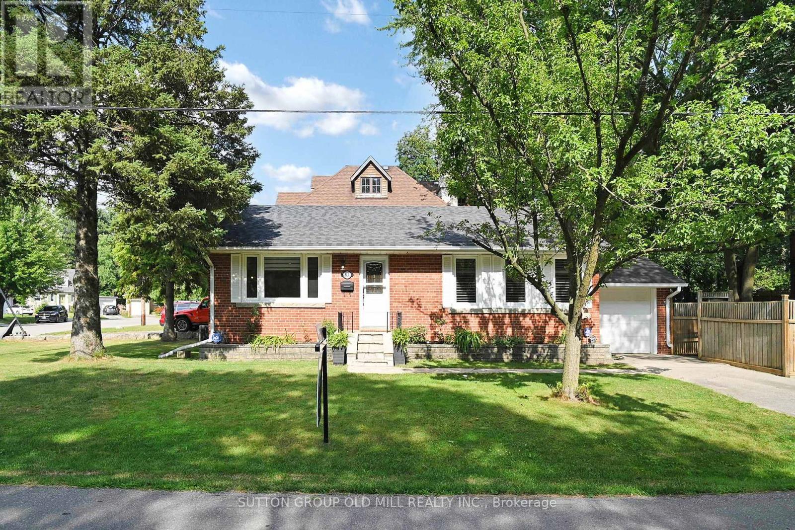 83 ALLANBROOKE DRIVE