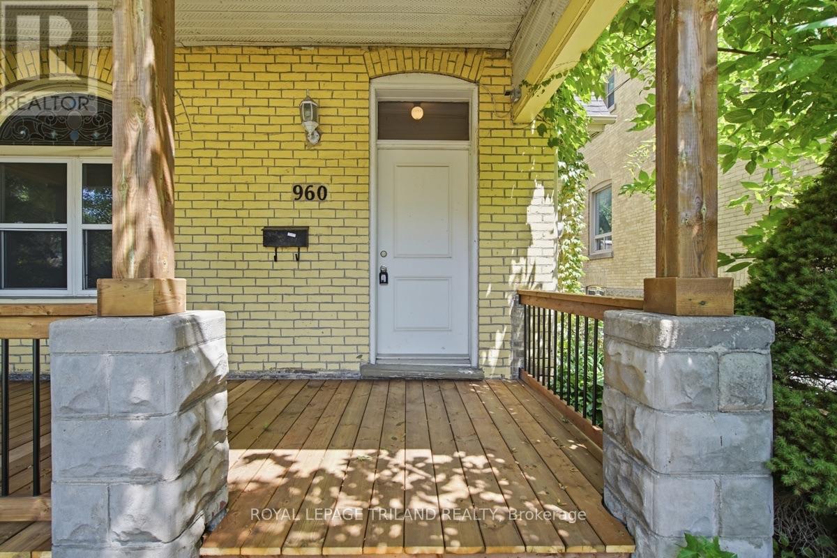 960 RICHMOND STREET