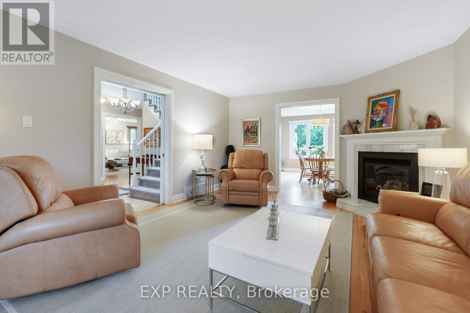 2106 LAMIRA STREET W