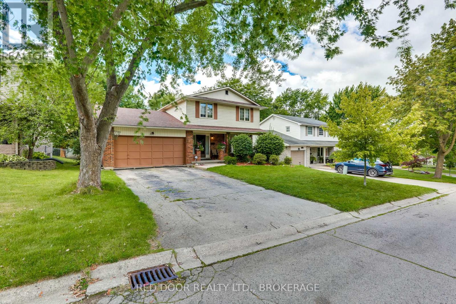 79 GREENBRIER CRESCENT
