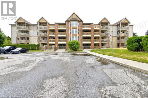 4005 KILMER Drive Unit# 210 Burlington ON L7M4M2