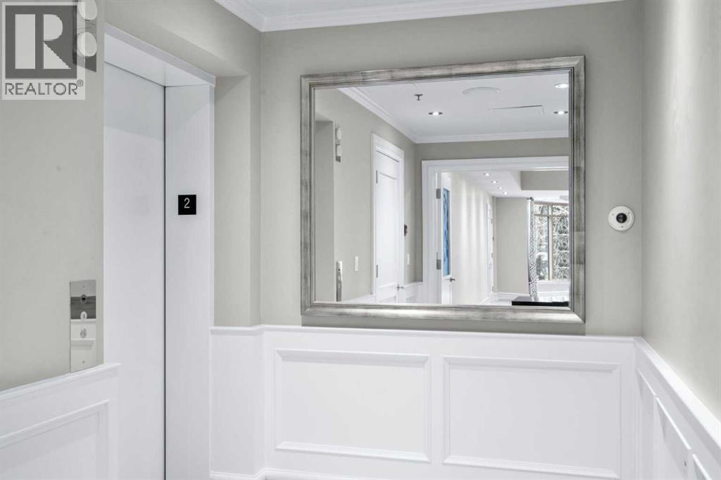 205, 600 Princeton Way SW