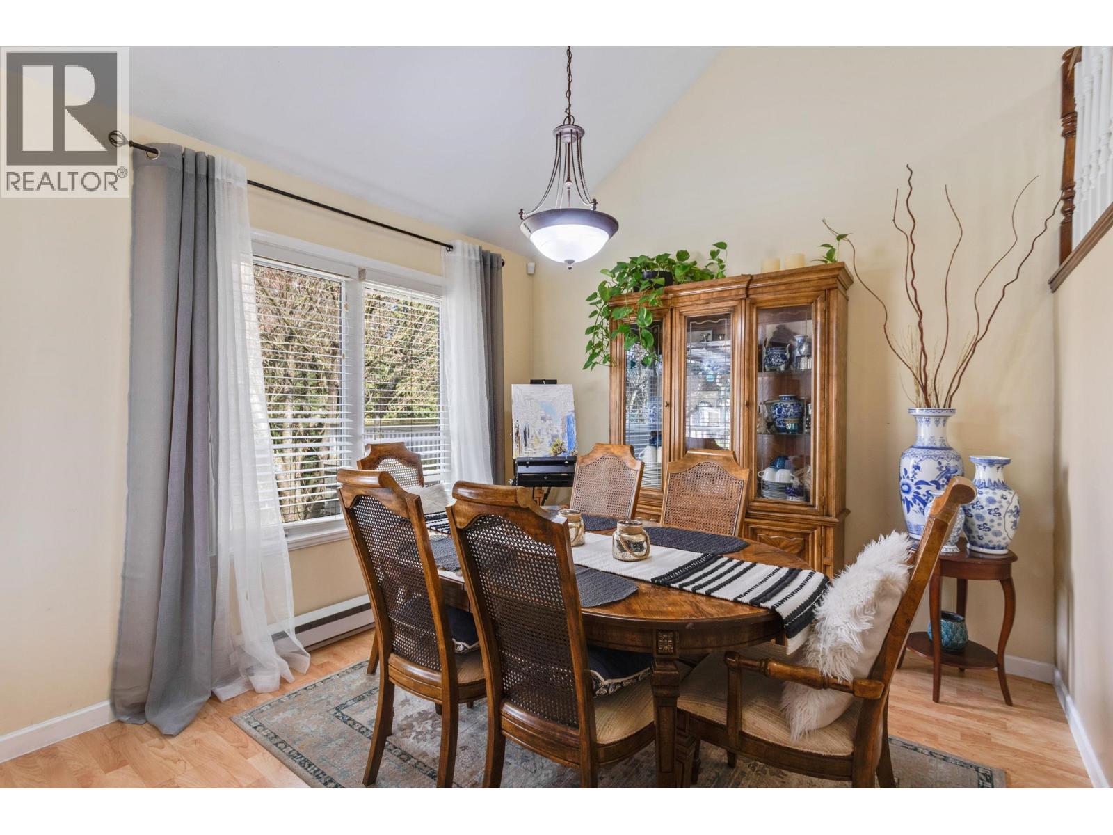 205 1518 BOWSER AVENUE