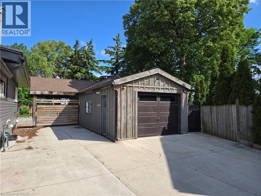 17 CARMEN Avenue