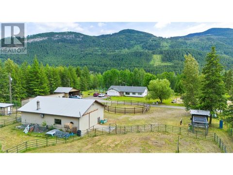 3056 HARMON Road Clearwater BC V0E3A0