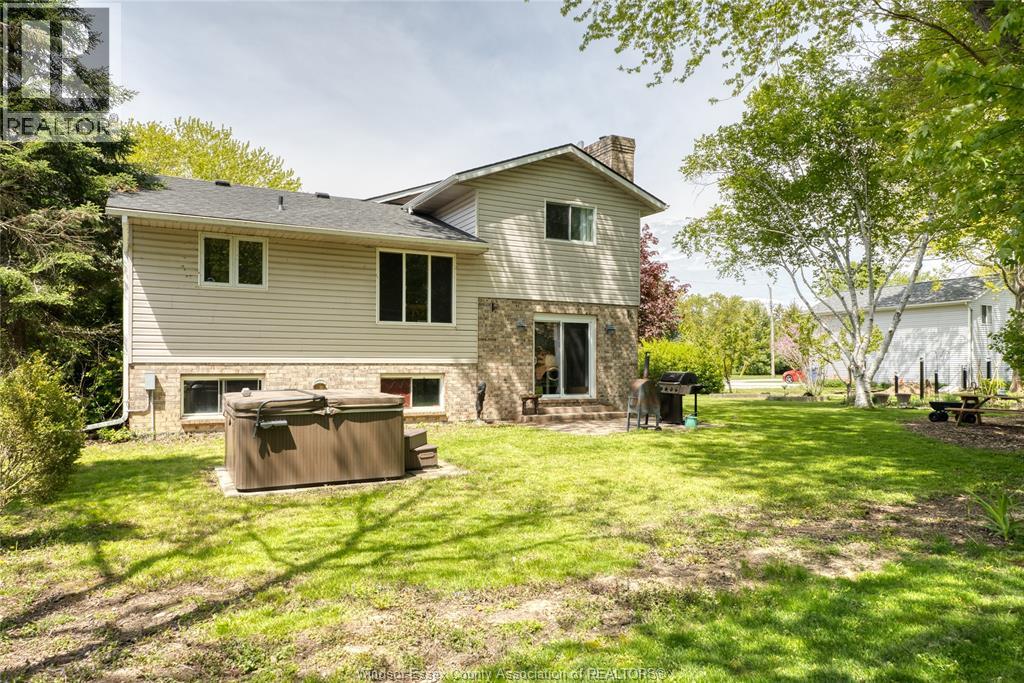 888 BAYVIEW
