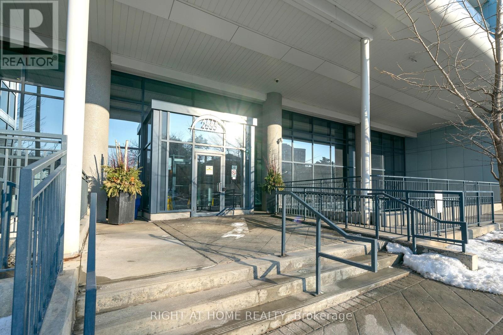 1003 - 2885 BAYVIEW AVENUE