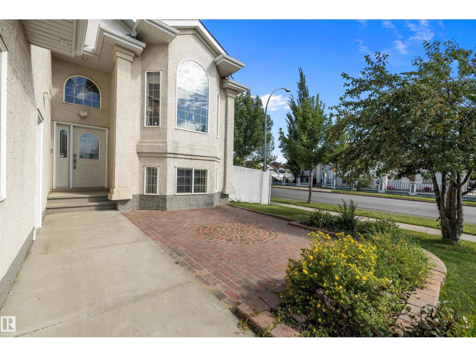 16403 88 ST NW
