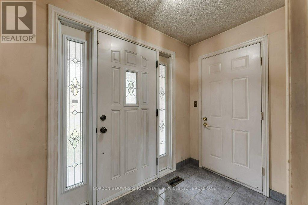 840 LYNWOOD DRIVE