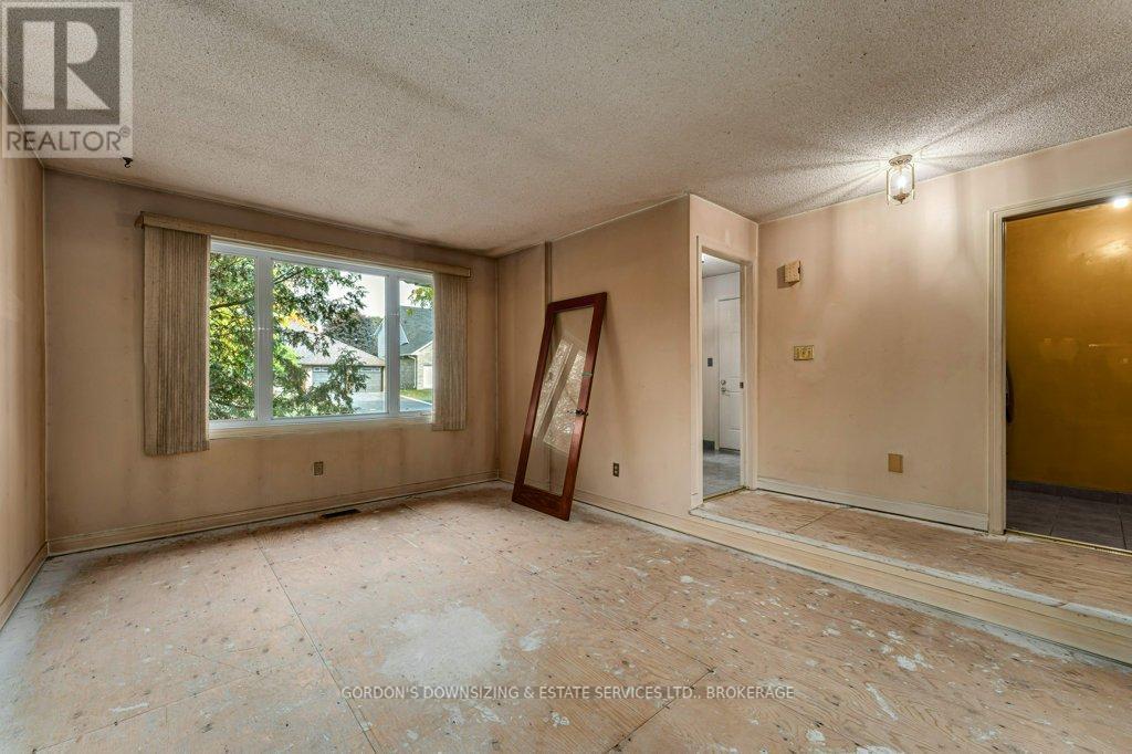 840 LYNWOOD DRIVE