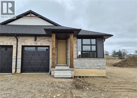 106 THACKERAY Way Harriston ON N0G1Z0