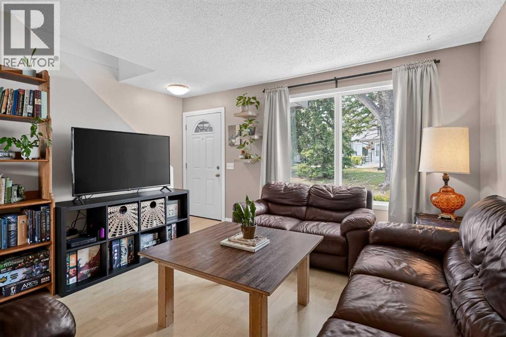 137, 999 Canyon Meadows Drive SW