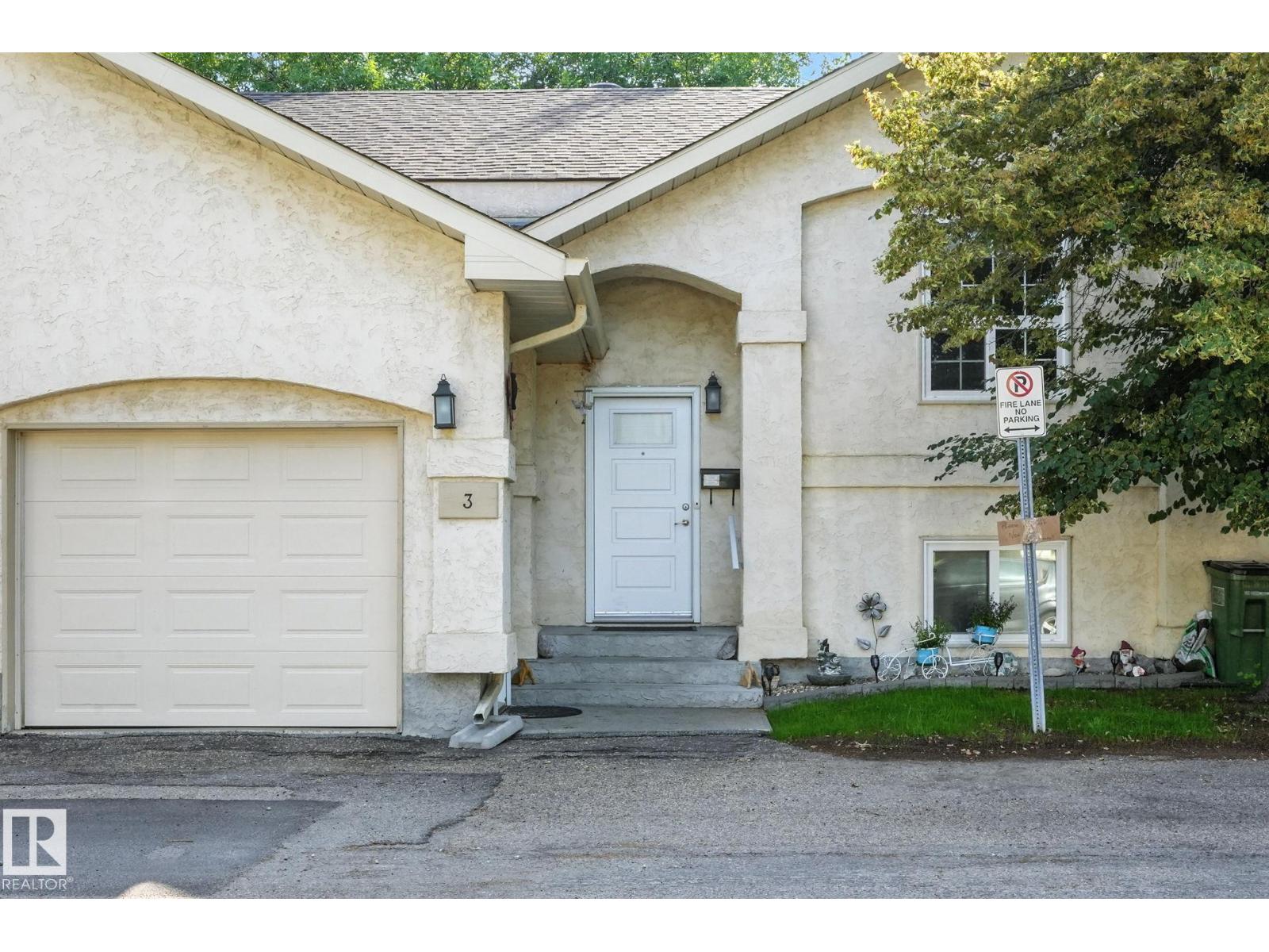 #3 4630 17 AV NW