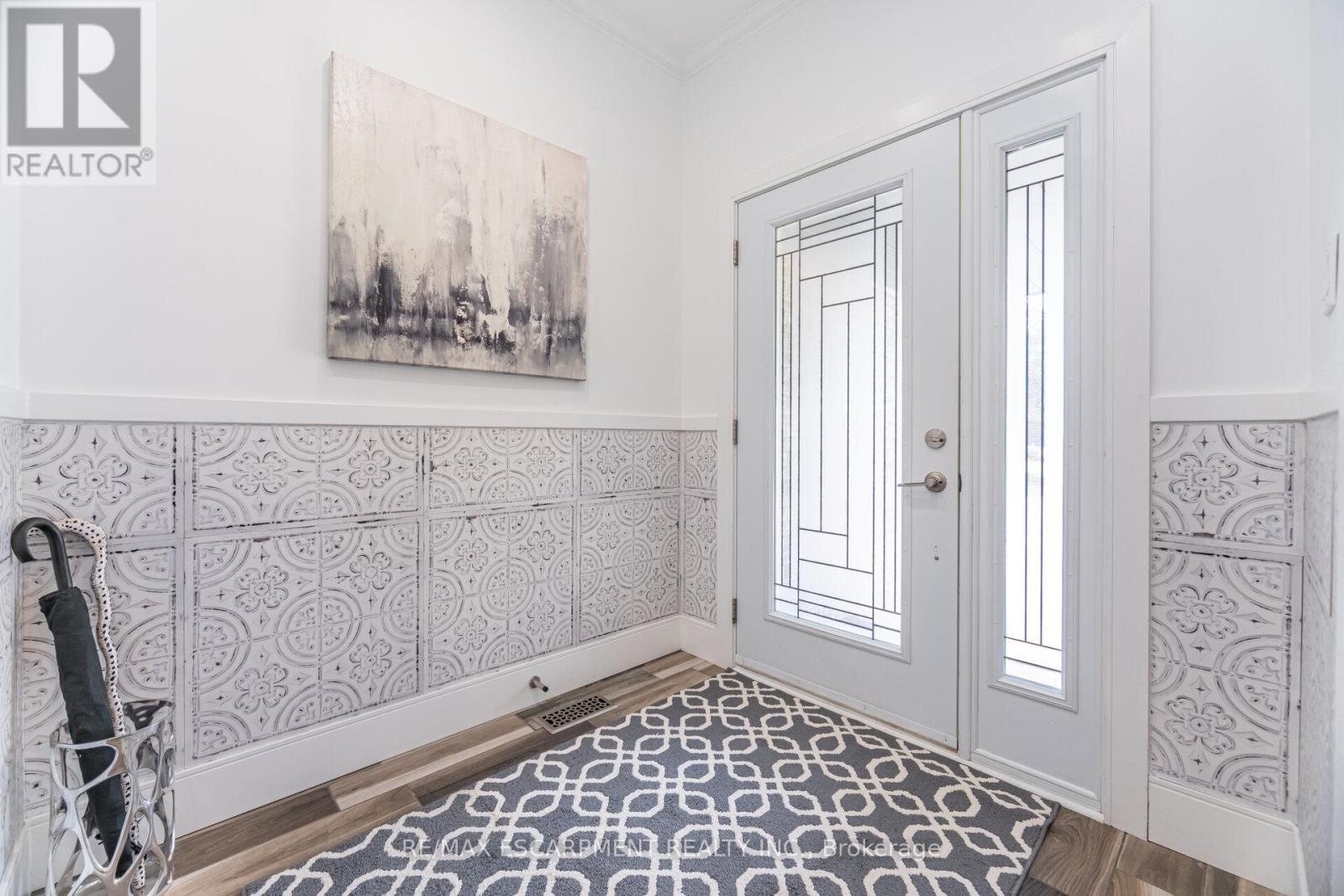 362 PRINCE OF WALES DRIVE