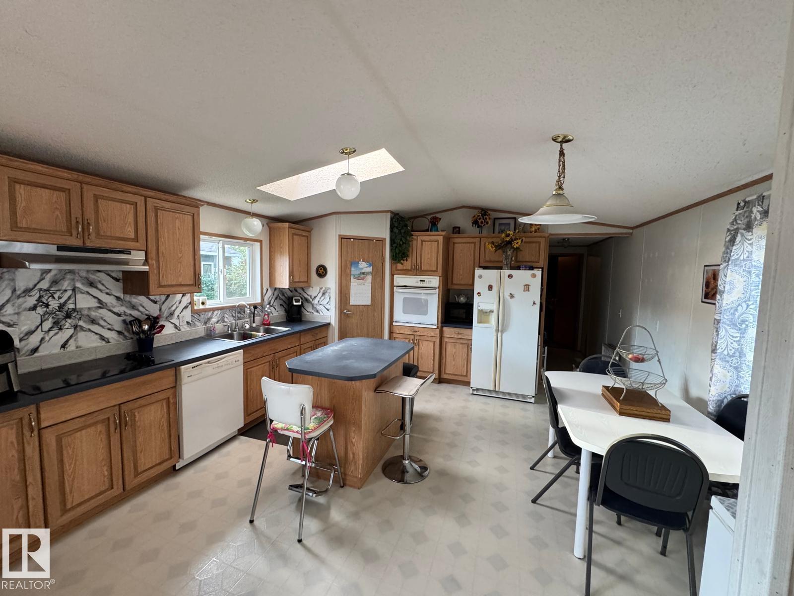 388 evergreen PA NW NW