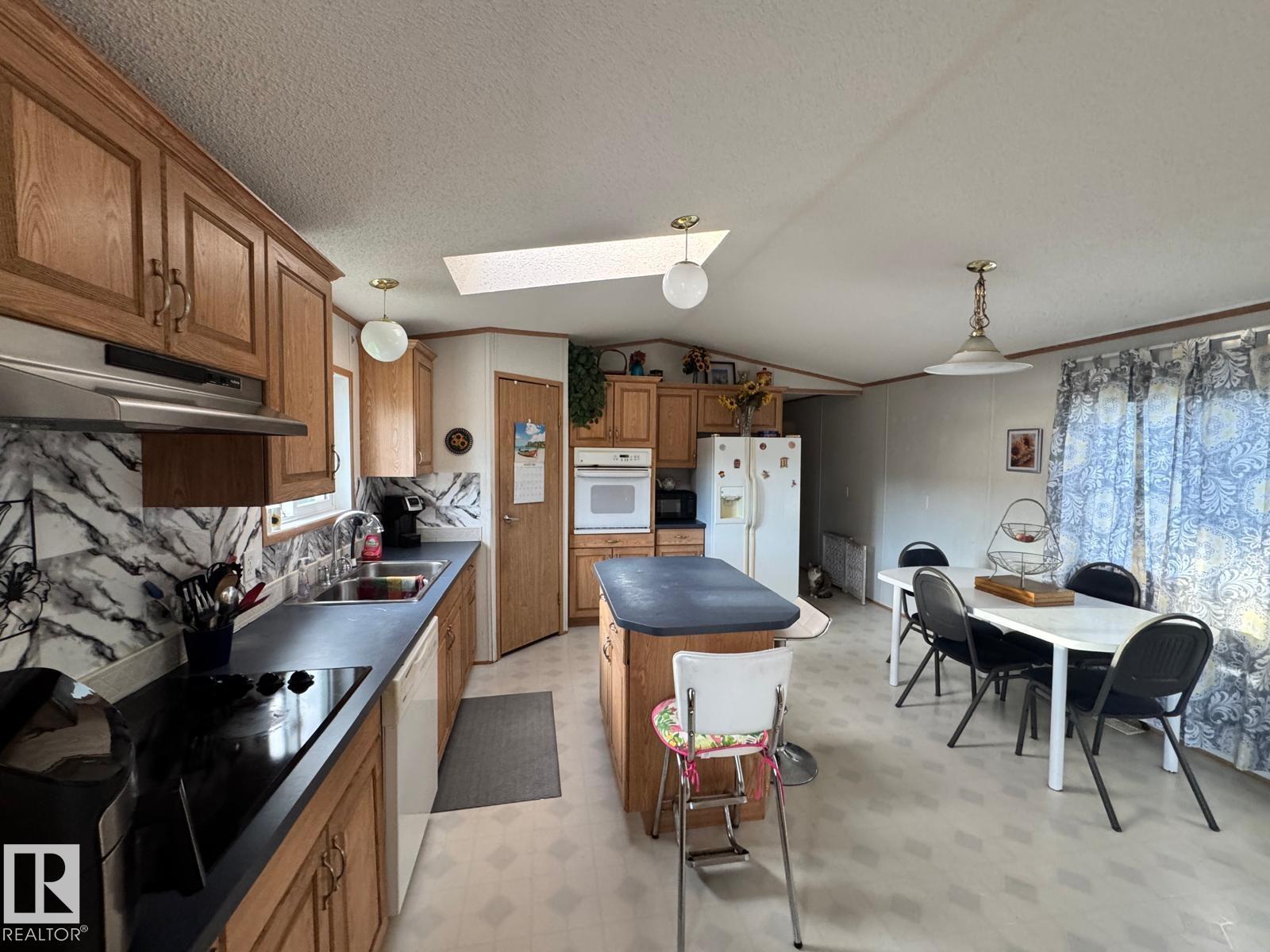 388 evergreen PA NW NW
