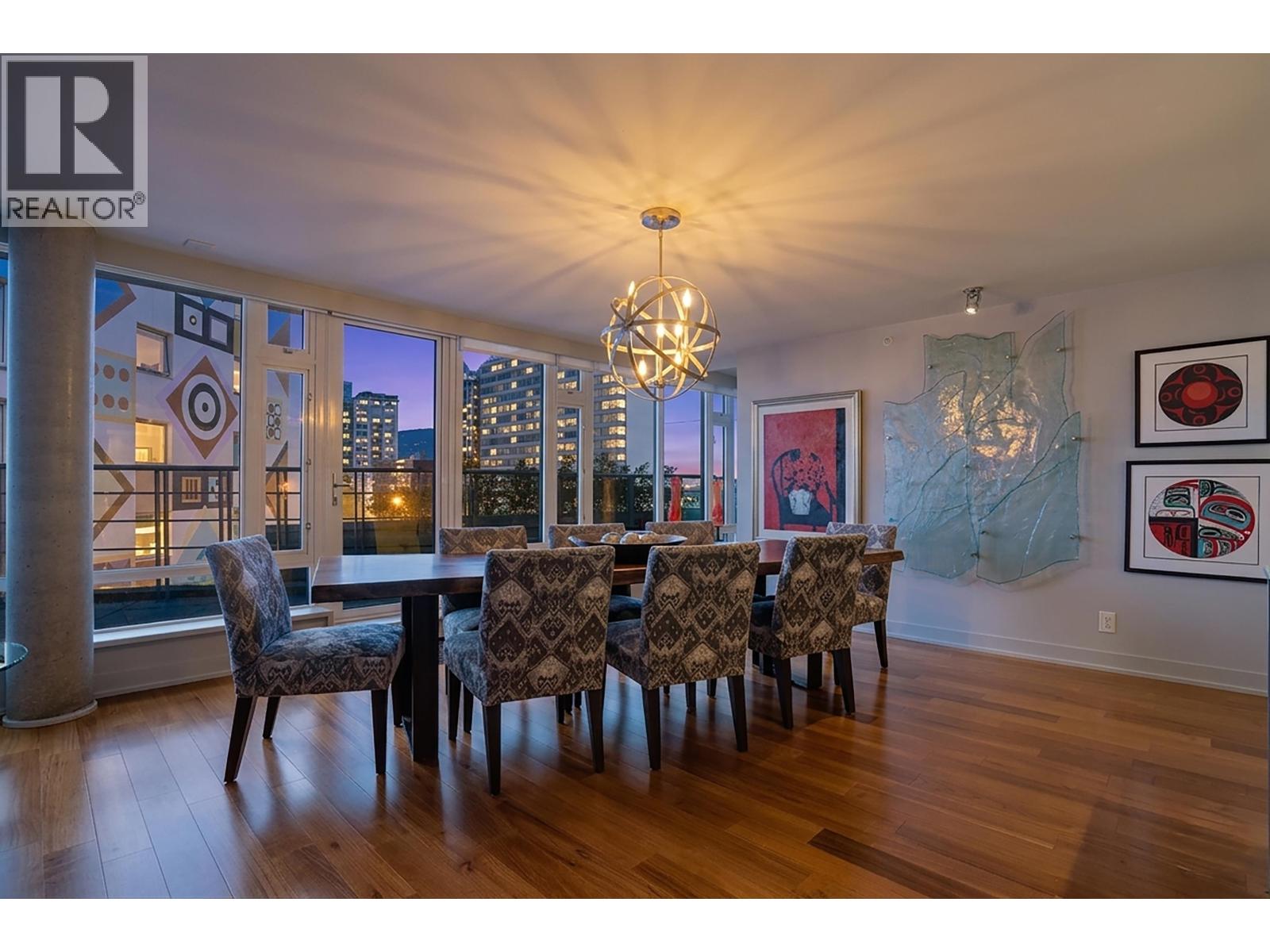 701 1762 DAVIE STREET