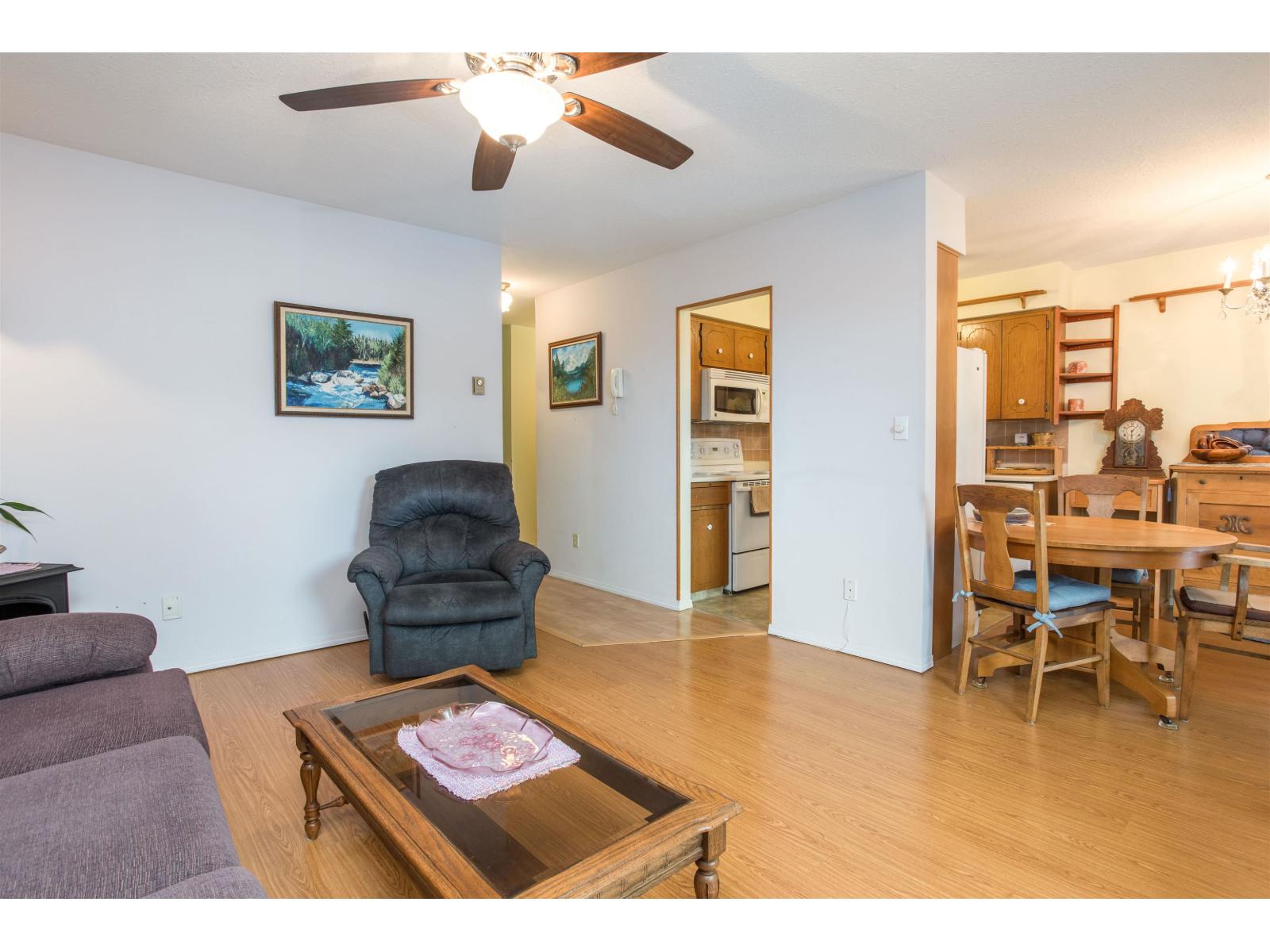 201 2853 BOURQUIN CRESCENT