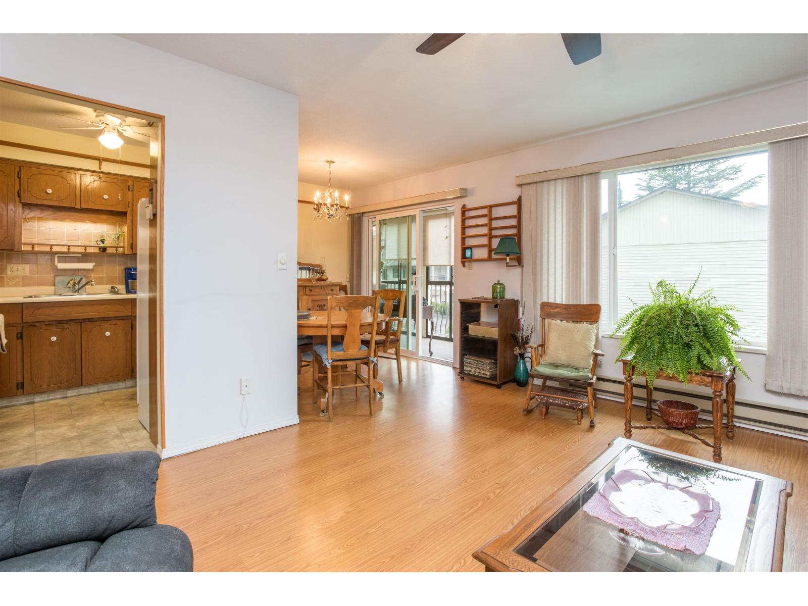 201 2853 BOURQUIN CRESCENT