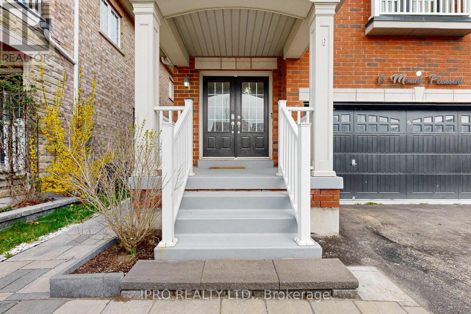 6 MT PLEASANT AVENUE