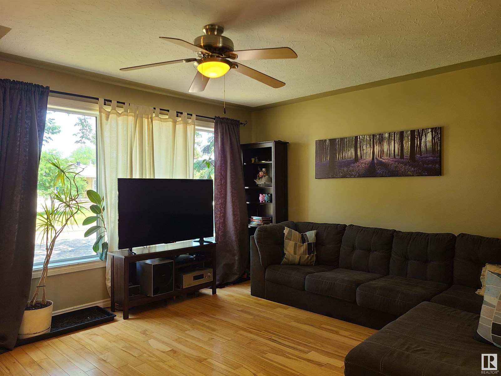 4805 114 AV NW NW