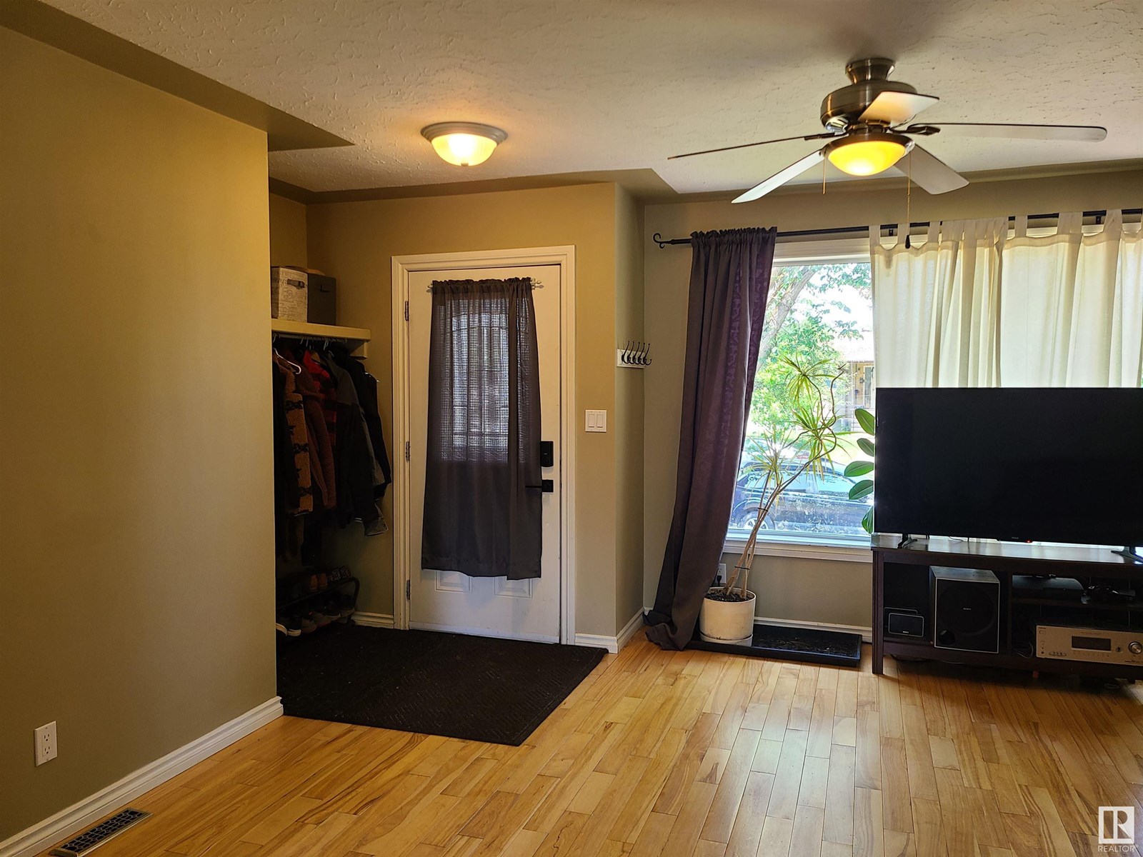 4805 114 AV NW NW