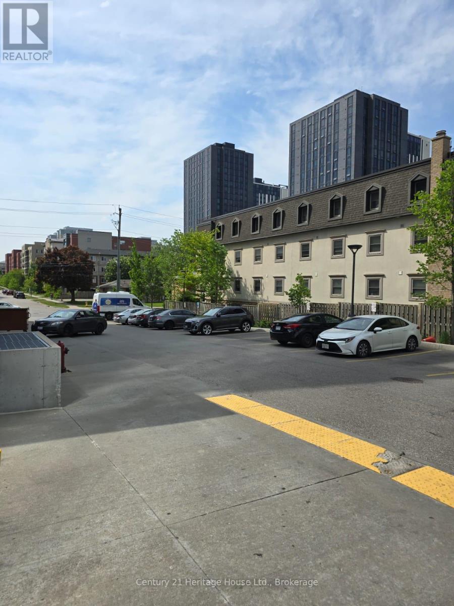 613 - 365 ALBERT STREET