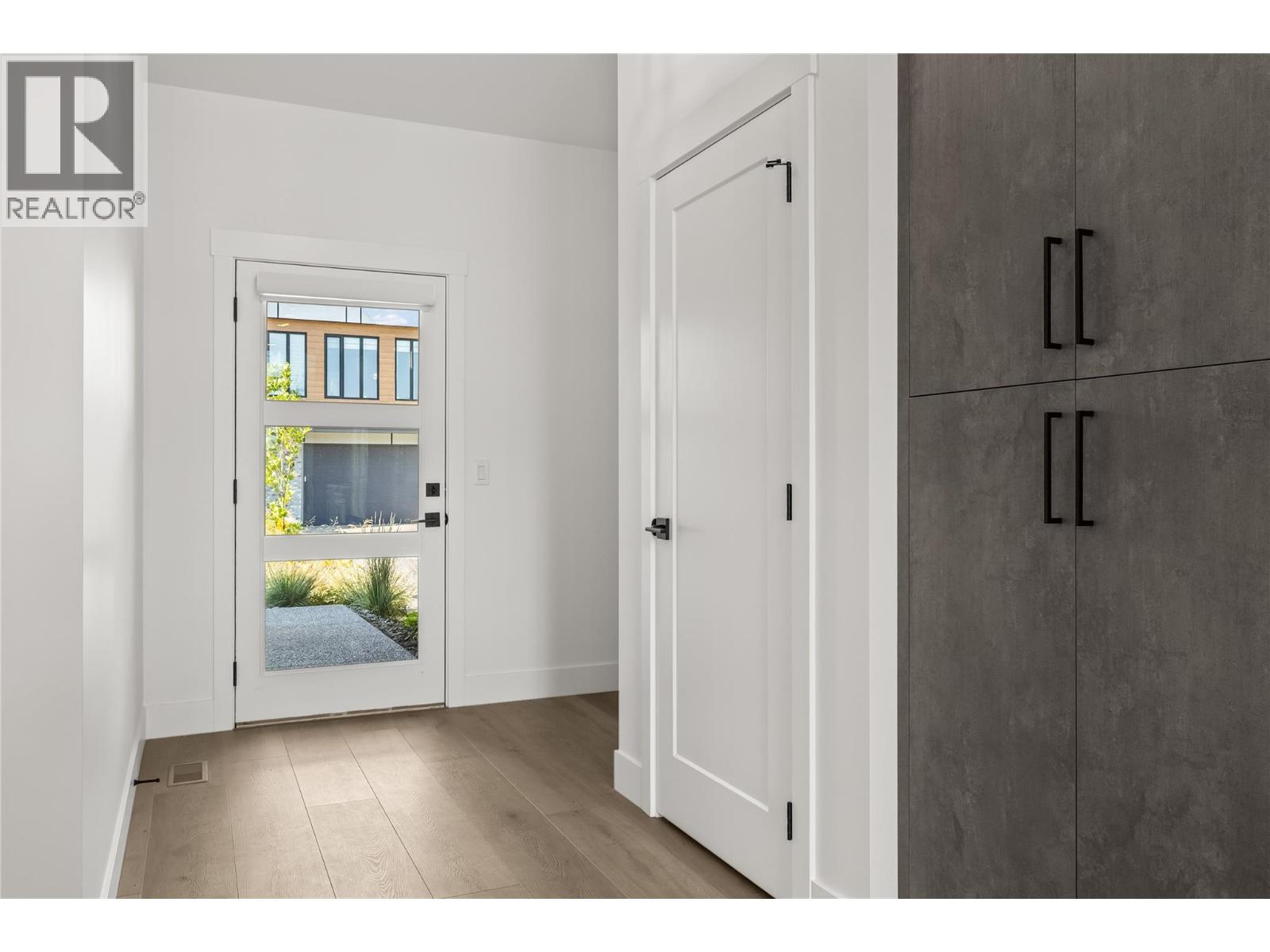 2835 Canyon Crest Drive Unit# 2