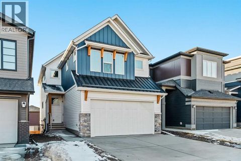 54 Lucas Place NW Calgary AB T3P2E2