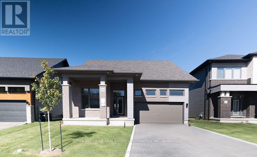 Photo 1 of 17 — 3164 SEARIDGE STREET, Severn (West Shore), ON L3V0Y4