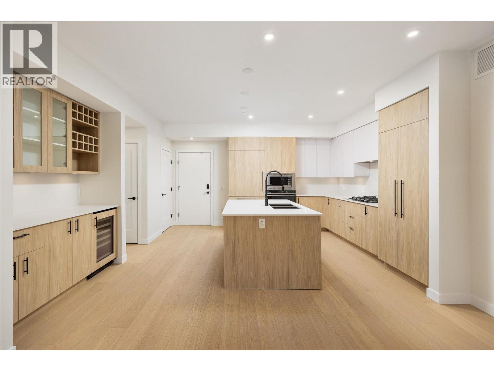 9654 Benchland Drive Unit# 601