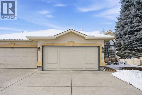 59 Sunlake Close SE Calgary AB T2X3H2