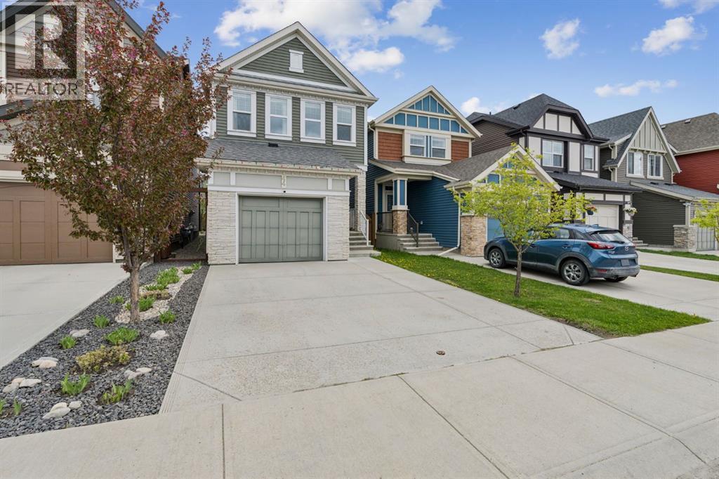 44 Legacy Reach Manor SE