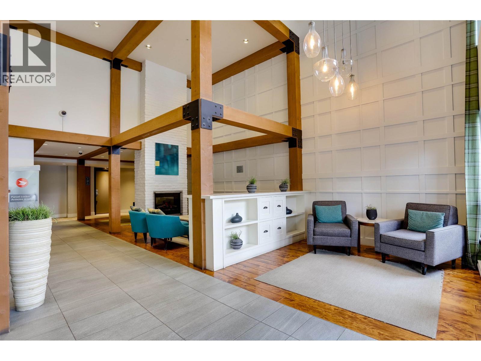 619 500 ROYAL AVENUE