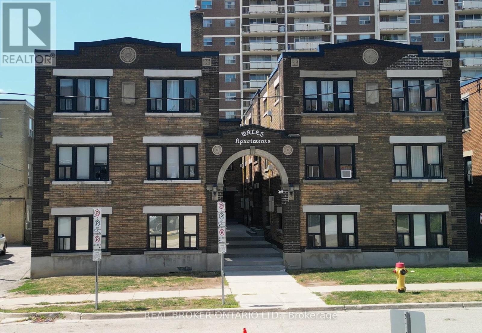 46 COLLEGE STREET