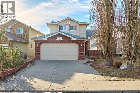177 Harvest Hills Drive NE Calgary AB T3K3Y1