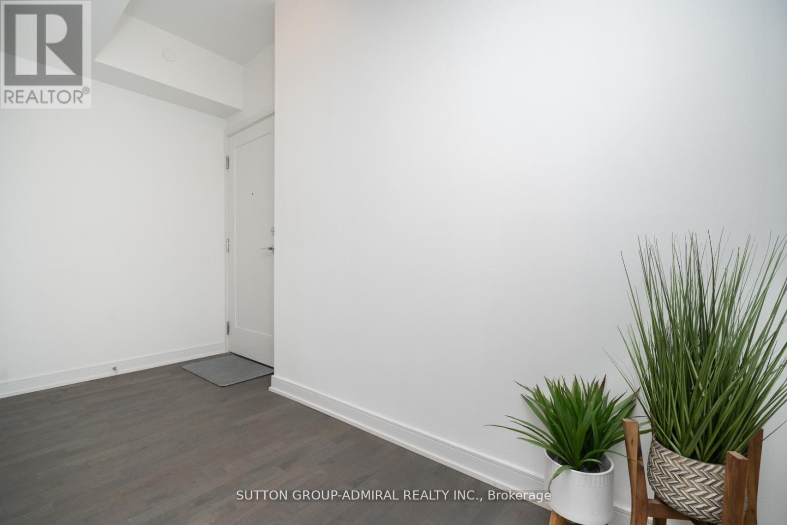 301 - 57 ST. JOSEPH STREET